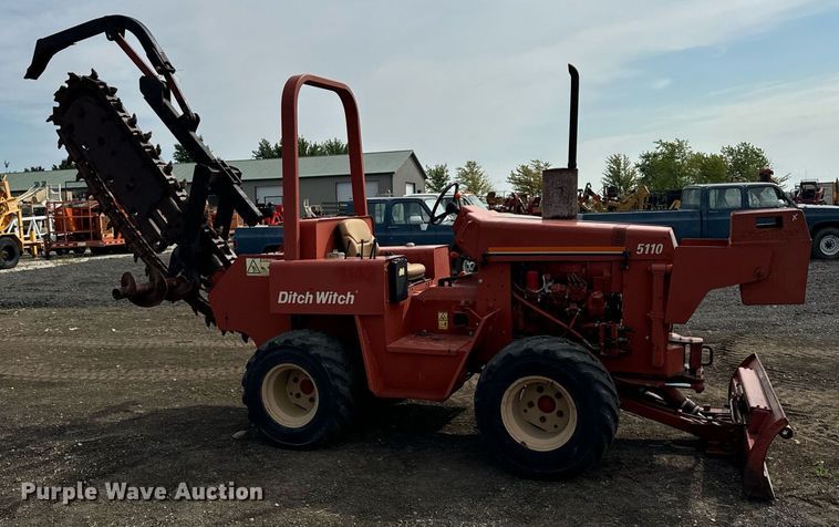 image for item OG9665 1996 Ditch Witch 5110DD trencher