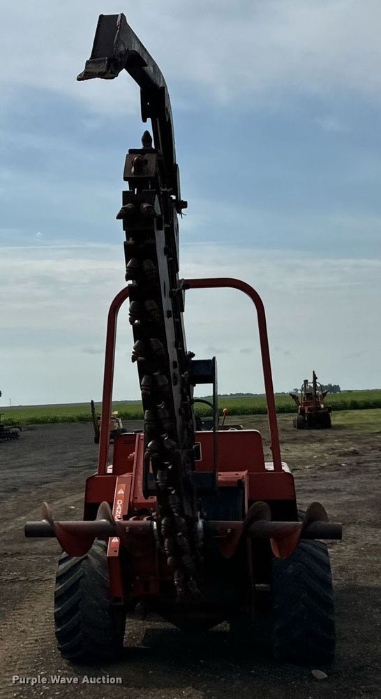 image for item OG9665 1996 Ditch Witch 5110DD trencher
