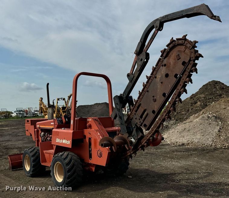 image for item OG9665 1996 Ditch Witch 5110DD trencher