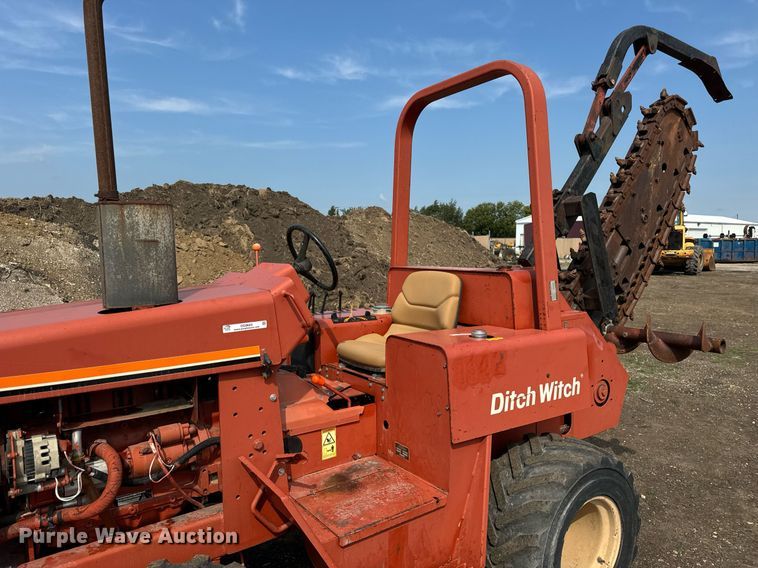 image for item OG9665 1996 Ditch Witch 5110DD trencher