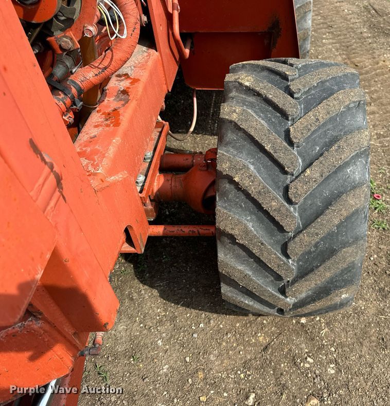 image for item OG9665 1996 Ditch Witch 5110DD trencher