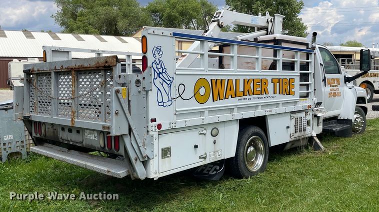 image for item OG9974 2007 GMC C5500 utility / service truck