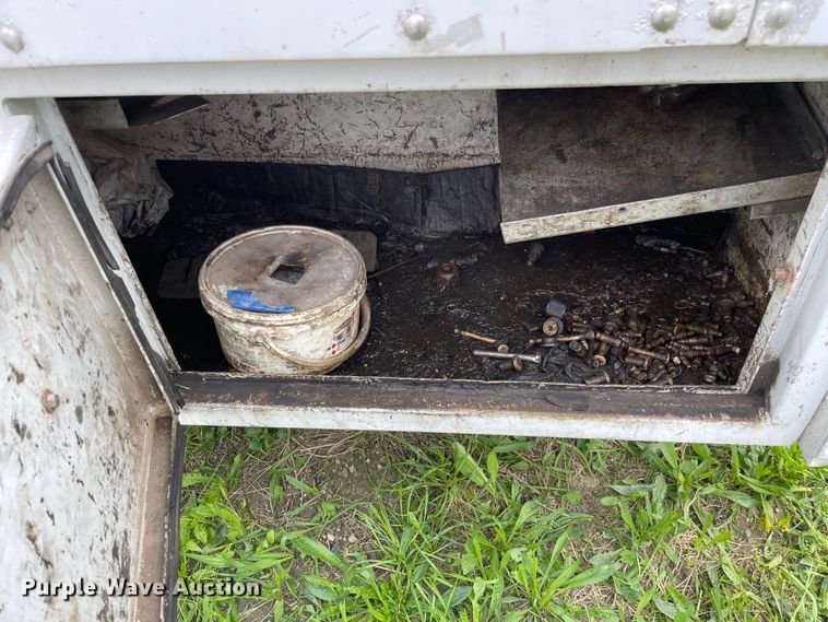 image for item OG9974 2007 GMC C5500 utility / service truck