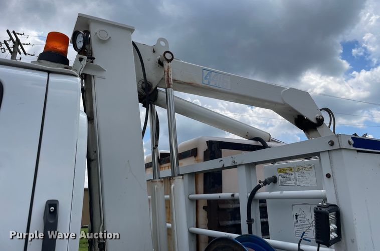 image for item OG9974 2007 GMC C5500 utility / service truck