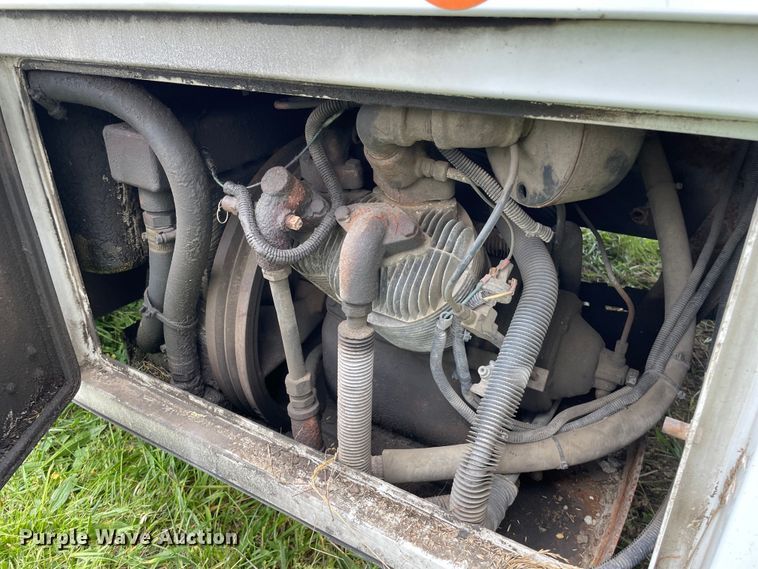 image for item OG9974 2007 GMC C5500 utility / service truck