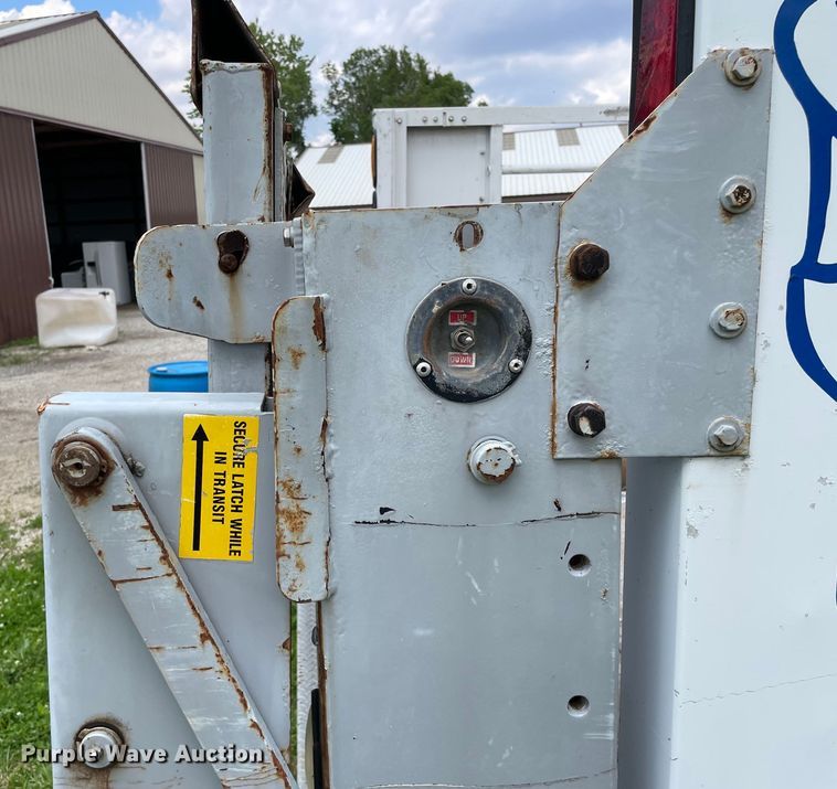 image for item OG9974 2007 GMC C5500 utility / service truck