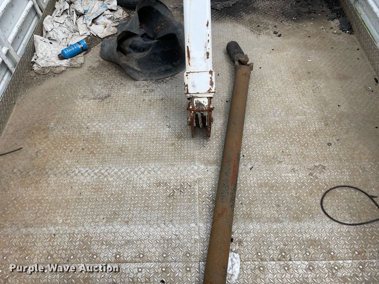 image for item OG9974 2007 GMC C5500 utility / service truck