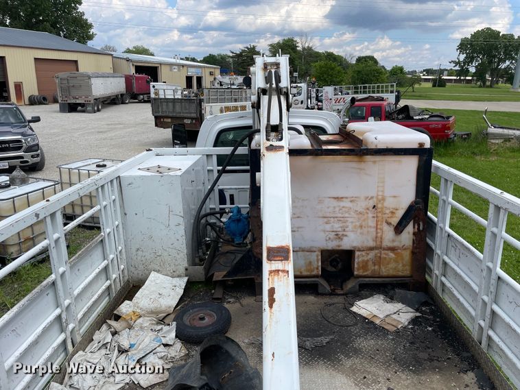 image for item OG9974 2007 GMC C5500 utility / service truck