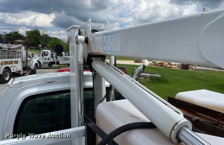 image for item OG9974 2007 GMC C5500 utility / service truck