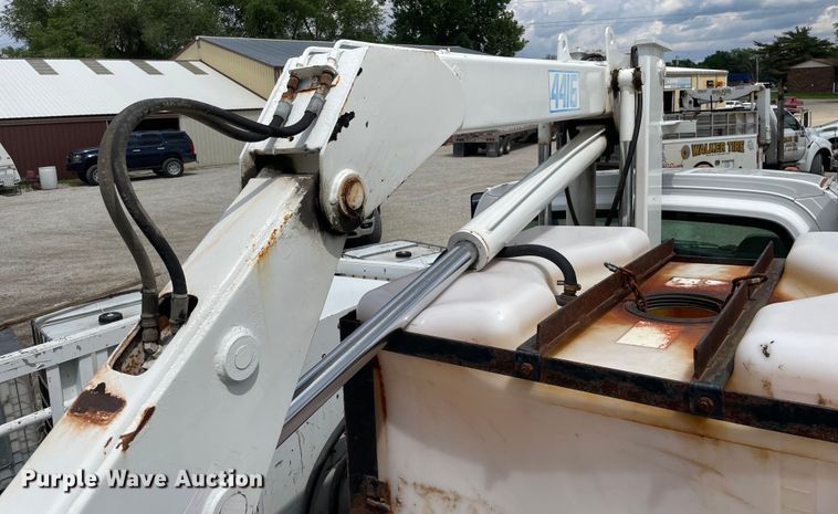 image for item OG9974 2007 GMC C5500 utility / service truck