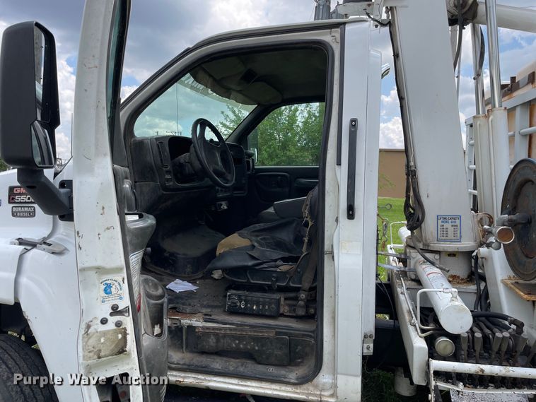 image for item OG9974 2007 GMC C5500 utility / service truck