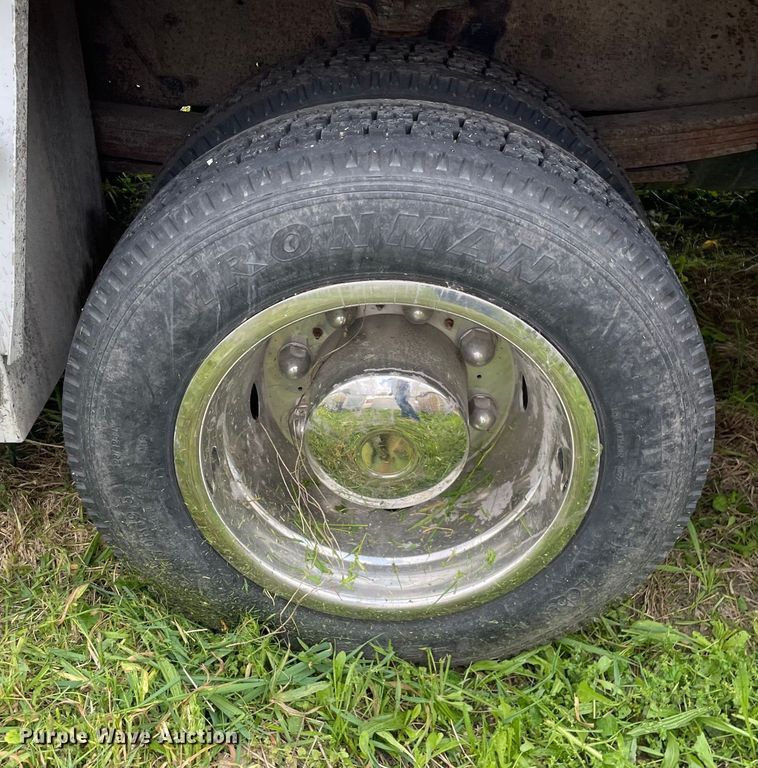 image for item OG9974 2007 GMC C5500 utility / service truck