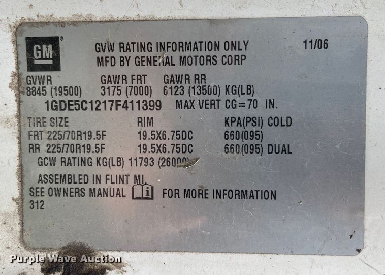 image for item OG9974 2007 GMC C5500 utility / service truck