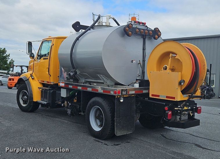 image for item OJ9812 1997 Ford Louisville  sewer jetter truck