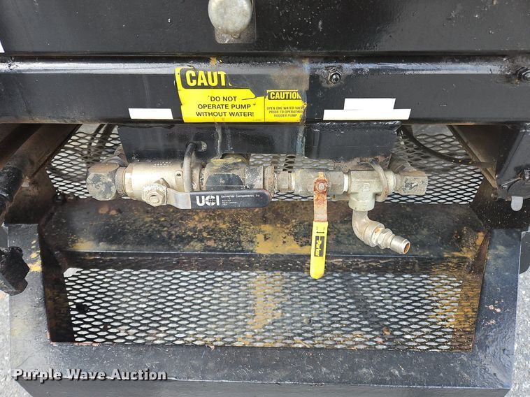 image for item OJ9812 1997 Ford Louisville  sewer jetter truck