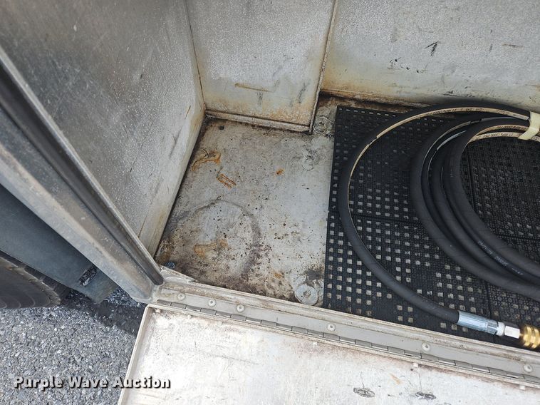 image for item OJ9812 1997 Ford Louisville  sewer jetter truck