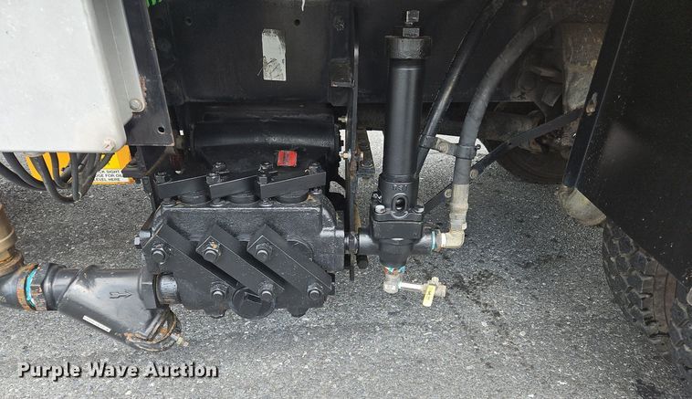 image for item OJ9812 1997 Ford Louisville  sewer jetter truck