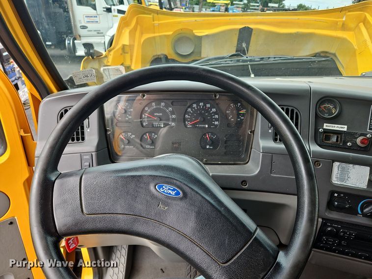 image for item OJ9812 1997 Ford Louisville  sewer jetter truck