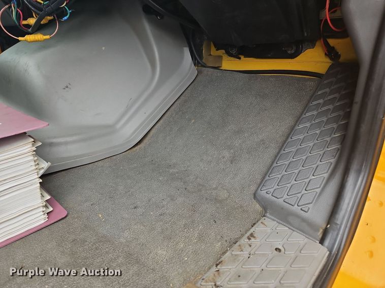 image for item OJ9812 1997 Ford Louisville  sewer jetter truck