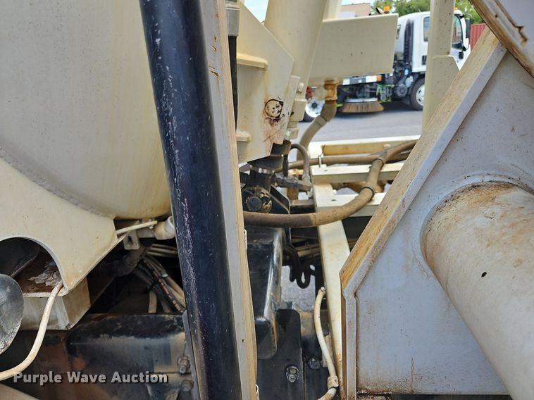 image for item OJ9815 2006 Sterling  L-Line sewer jetter truck