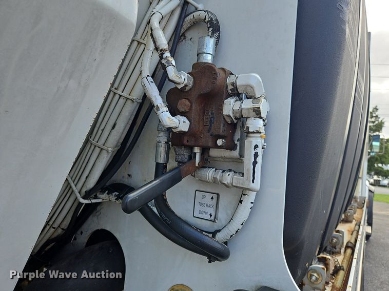 image for item OJ9815 2006 Sterling  L-Line sewer jetter truck