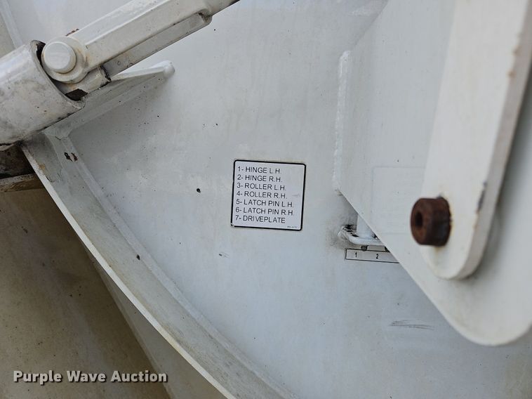 image for item OJ9815 2006 Sterling  L-Line sewer jetter truck