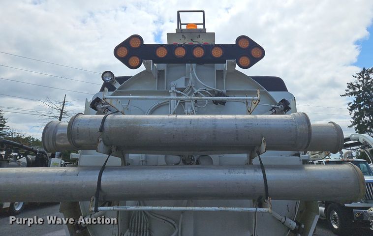 image for item OJ9815 2006 Sterling  L-Line sewer jetter truck