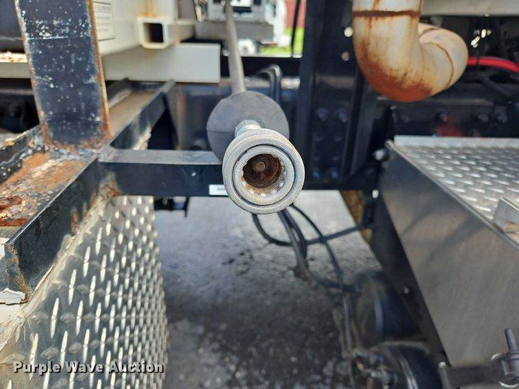 image for item OJ9815 2006 Sterling  L-Line sewer jetter truck