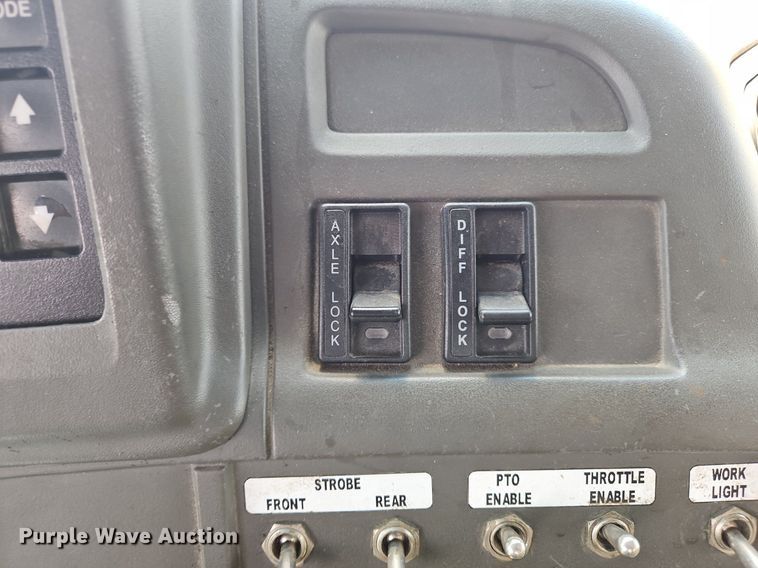 image for item OJ9815 2006 Sterling  L-Line sewer jetter truck