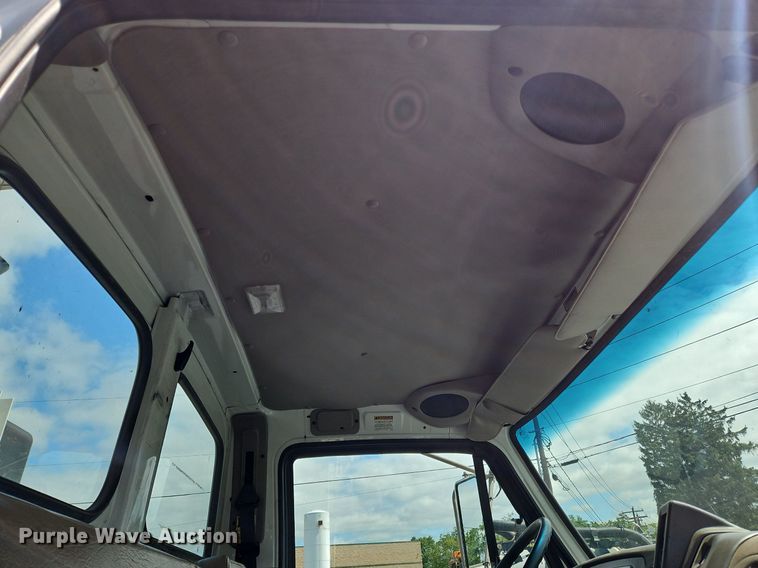 image for item OJ9815 2006 Sterling  L-Line sewer jetter truck