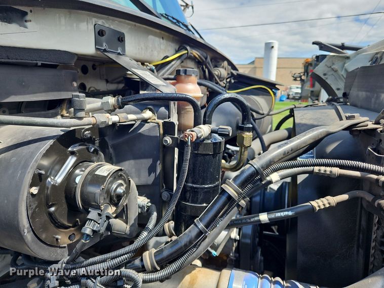 image for item OJ9815 2006 Sterling  L-Line sewer jetter truck