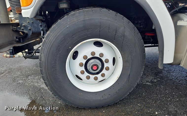 image for item OJ9815 2006 Sterling  L-Line sewer jetter truck