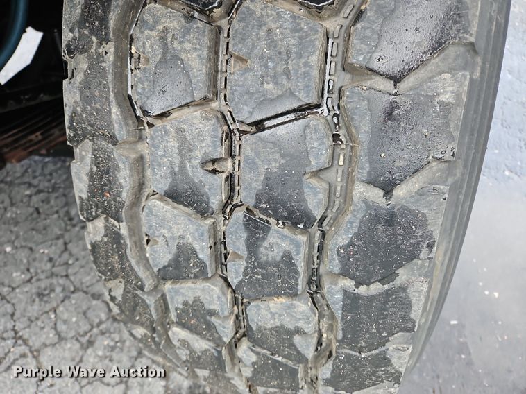 image for item OJ9815 2006 Sterling  L-Line sewer jetter truck