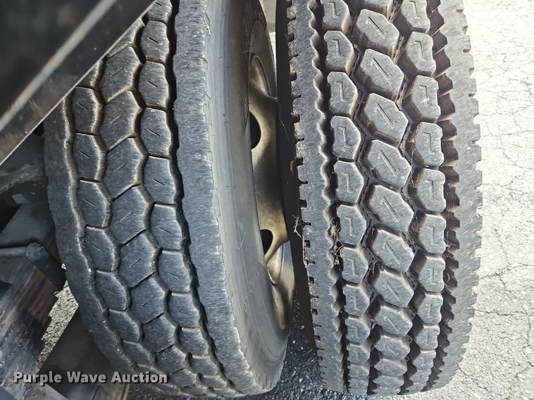 image for item OJ9815 2006 Sterling  L-Line sewer jetter truck