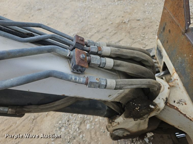 image for item OJ9832 2005 Bobcat 323 mini excavator