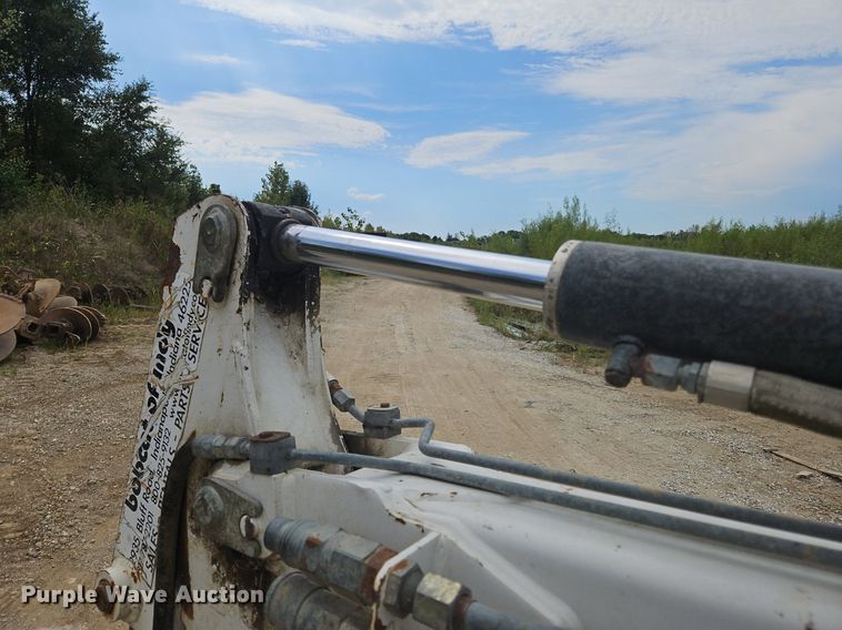 image for item OJ9832 2005 Bobcat 323 mini excavator