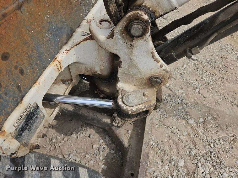 image for item OJ9832 2005 Bobcat 323 mini excavator