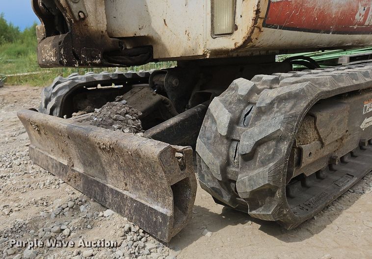 image for item OJ9832 2005 Bobcat 323 mini excavator