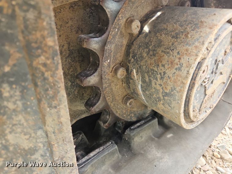 image for item OJ9832 2005 Bobcat 323 mini excavator