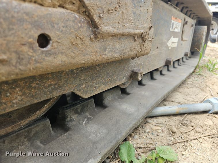 image for item OJ9832 2005 Bobcat 323 mini excavator