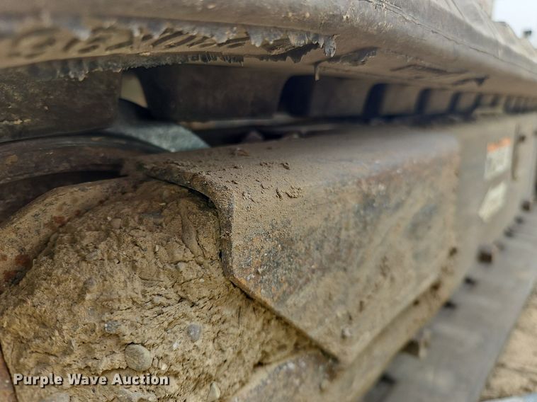 image for item OJ9832 2005 Bobcat 323 mini excavator