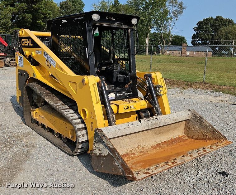 image for item OJ9841 2022 Gehl VT320 tracked skid steer loader