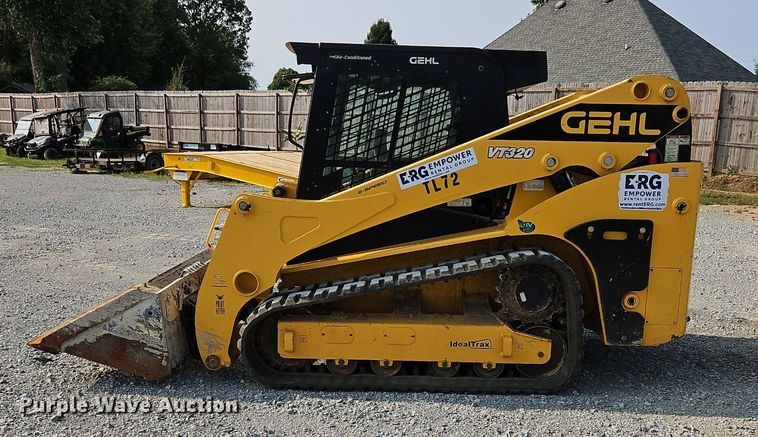 image for item OJ9841 2022 Gehl VT320 tracked skid steer loader