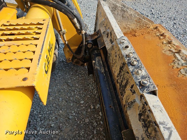 image for item OJ9841 2022 Gehl VT320 tracked skid steer loader