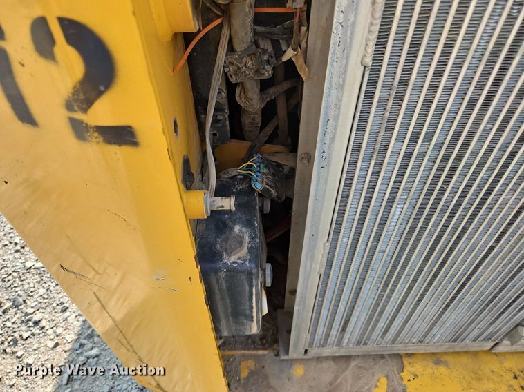 image for item OJ9841 2022 Gehl VT320 tracked skid steer loader