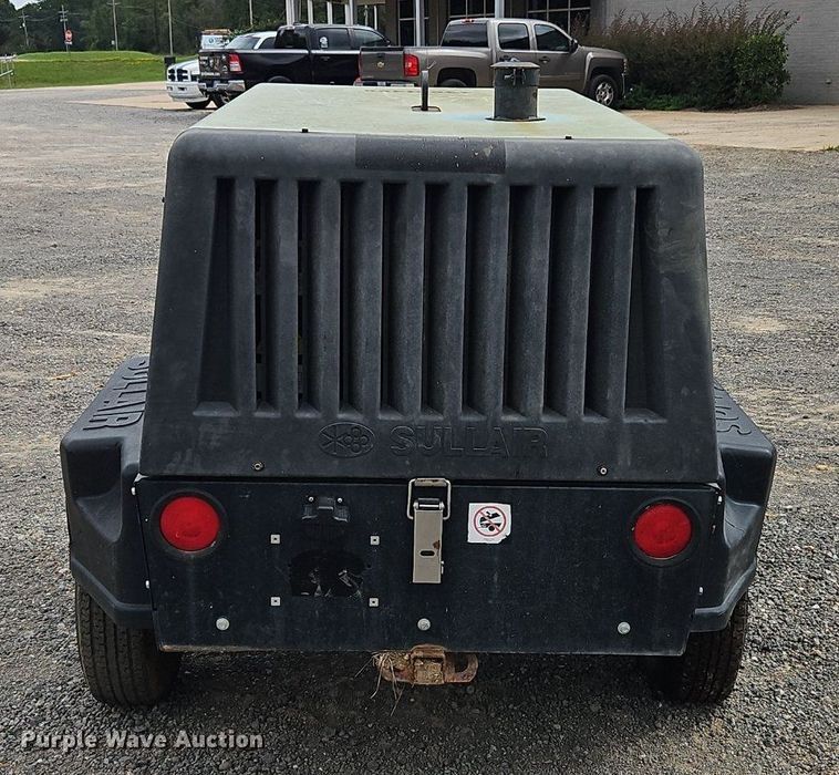 image for item OJ9845 2017 Sullair 185D air compressor