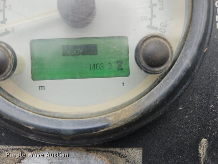 image for item OJ9845 2017 Sullair 185D air compressor