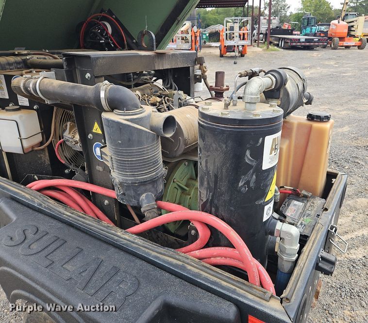 image for item OJ9845 2017 Sullair 185D air compressor