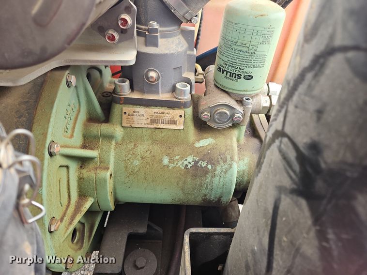 image for item OJ9845 2017 Sullair 185D air compressor