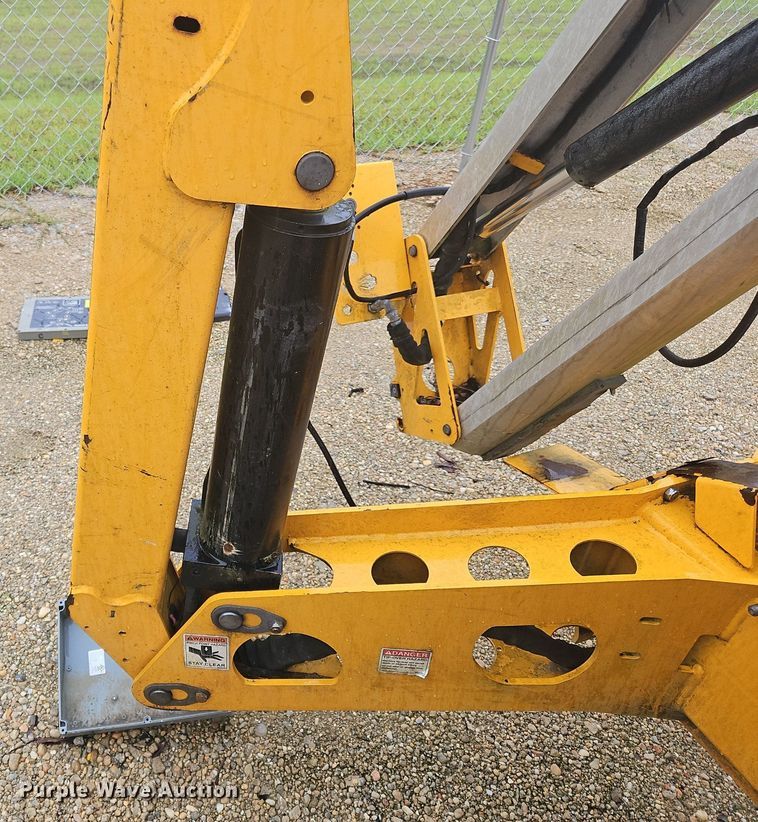 image for item OJ9848 2019 Biljax 5533A boom lift